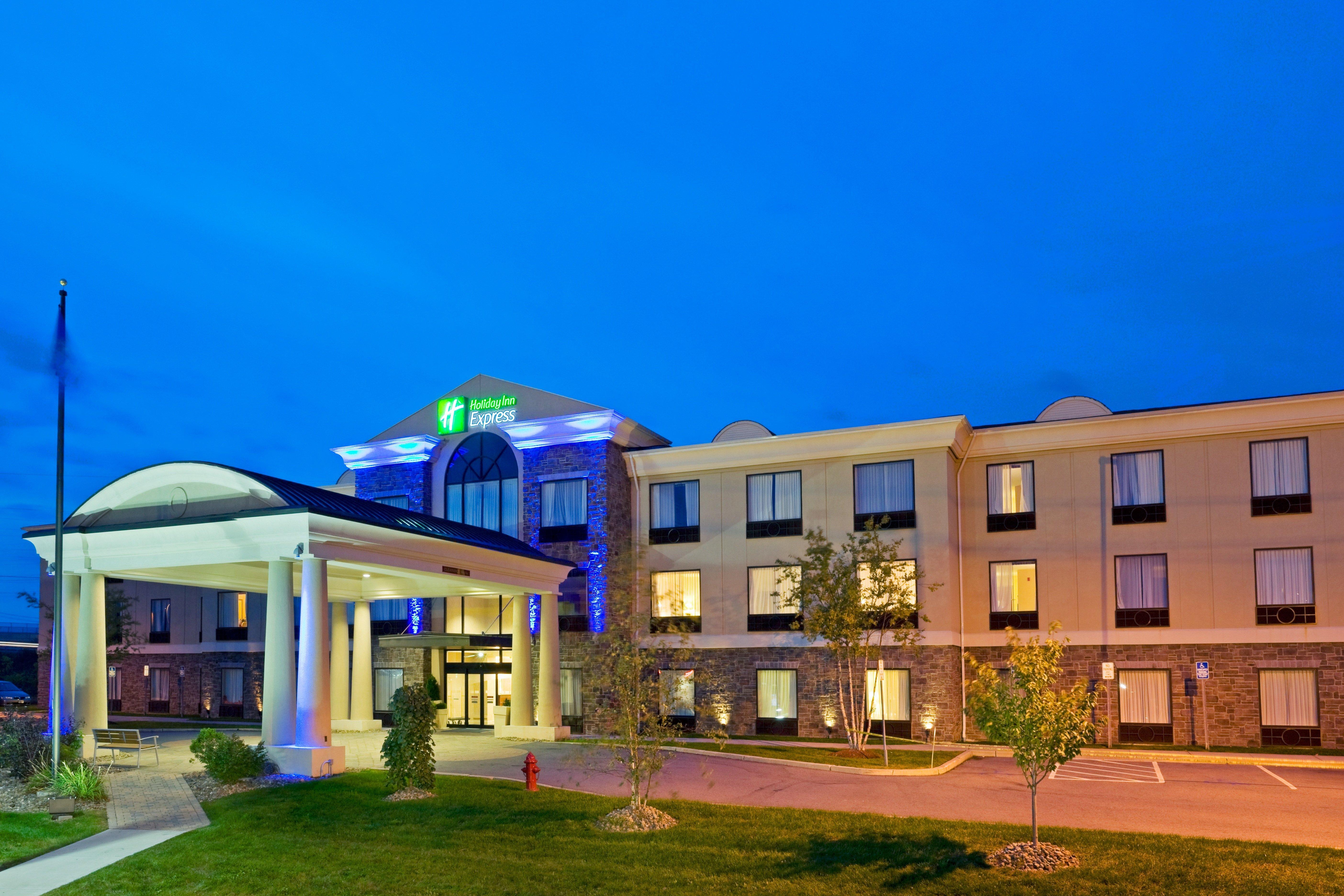 Express & By Ihg Chester