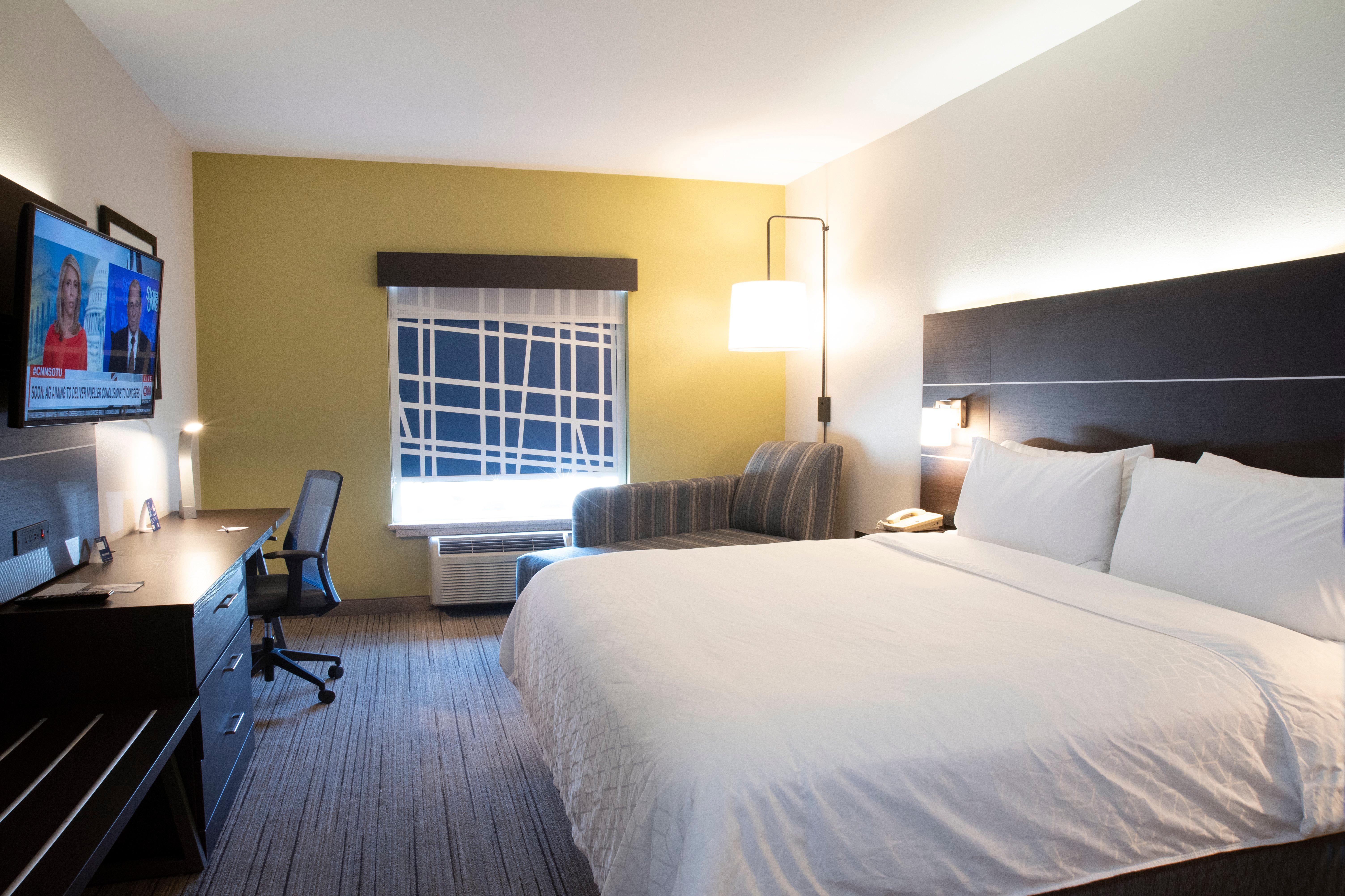 Express & By Ihg Hotel